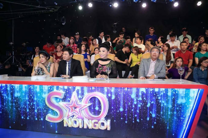 Ban giám khảo chương trình Sao Nối Ngôi.