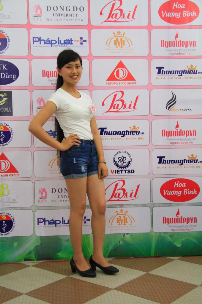 Top 15 Người đẹp Ảnh Việt Nam &ldquo;đọ sắc&rdquo; trong buổi gặp mặt đầu ti&ecirc;n tại Nghệ An