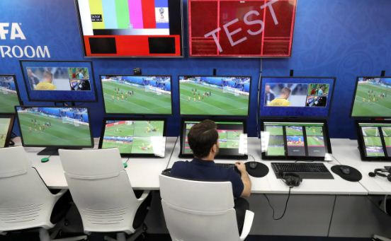 Công nghệ VAR được áp dụng ở World Cup 2018 lần này.