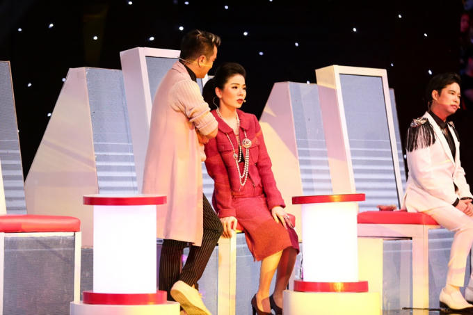 Đàm Vĩnh Hưng khen Thu Thảo là "nghệ sĩ chân chính" sau tiết mục "Tiễn người đi" tại vòng Quyết đấu.