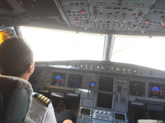A321neo hiện là máy bay một lối đi tiện nghi và tiết kiệm nhiên liệu nhất thế giới. Máy bay A321neo tích hợp công nghệ tiên tiến với động cơ thế hệ mới và có thiết bị đầu cánh cong với tên gọi Sharklets. Công nghệ tiên tiến giúp giảm 15% tiên thụ nhiên liệu tính trên mỗi ghế khi máy bay được đưa vào khai thác và con số này sẽ lên đến 20% vào năm 2020 nhờ cải tiến cabin và hiệu suất.