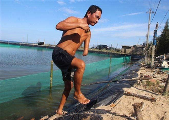 Căn chòi của anh Phong ở thôn Dương Quang.