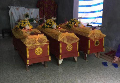 Hình ảnh thương tâm tại gia đình nạn nhân. (Ảnh: báo Công lý)