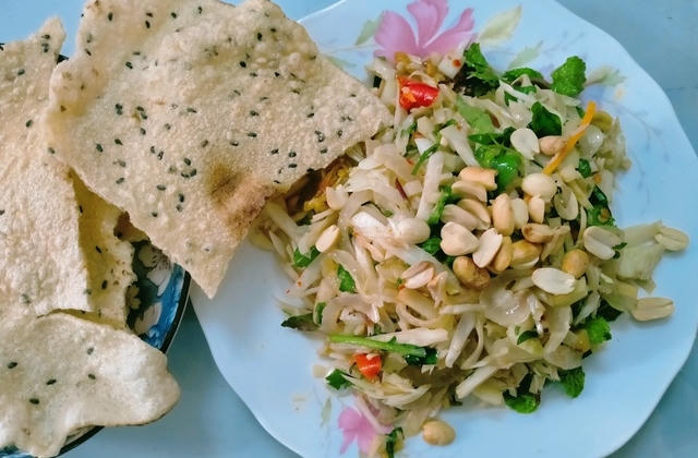 Lạ lùng món mít trộn dân dã nhưng