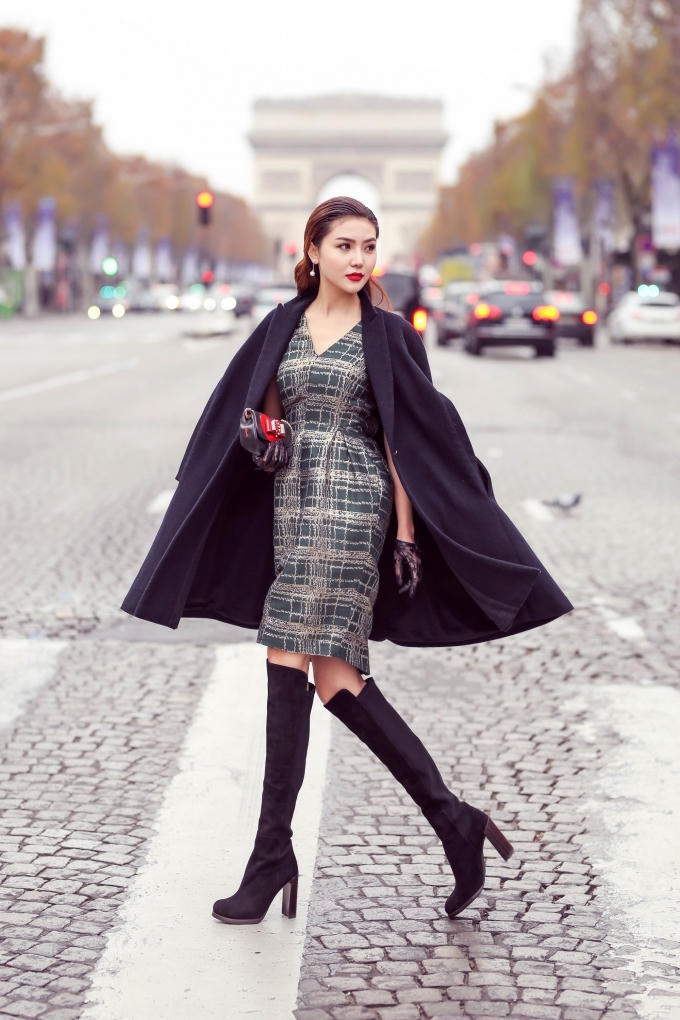 Ngọc Duy&ecirc;n h&oacute;a qu&yacute; c&ocirc; qu&yacute; tộc tới Paris xem show Victoria&rsquo;s Secret 2016