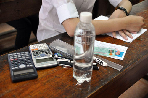Thi THPT quốc gia 2019, thí sinh không được và được mang những gì vào phòng thi?