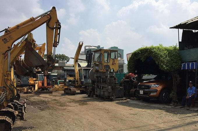 SaigonTourist cho thuê kinh doanh nhà hàng và xe cơ giới.