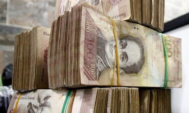 Venezuela ngừng lưu hành đồng 100 bolivar để