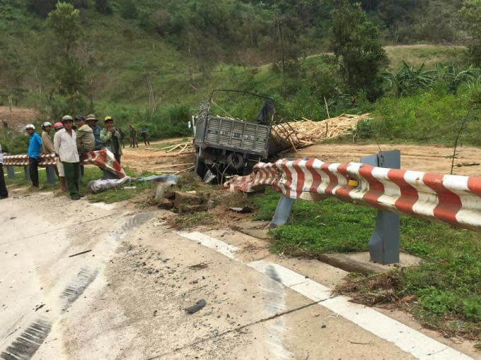 Hiện trường vụ tai nạn nghiêm trọng.