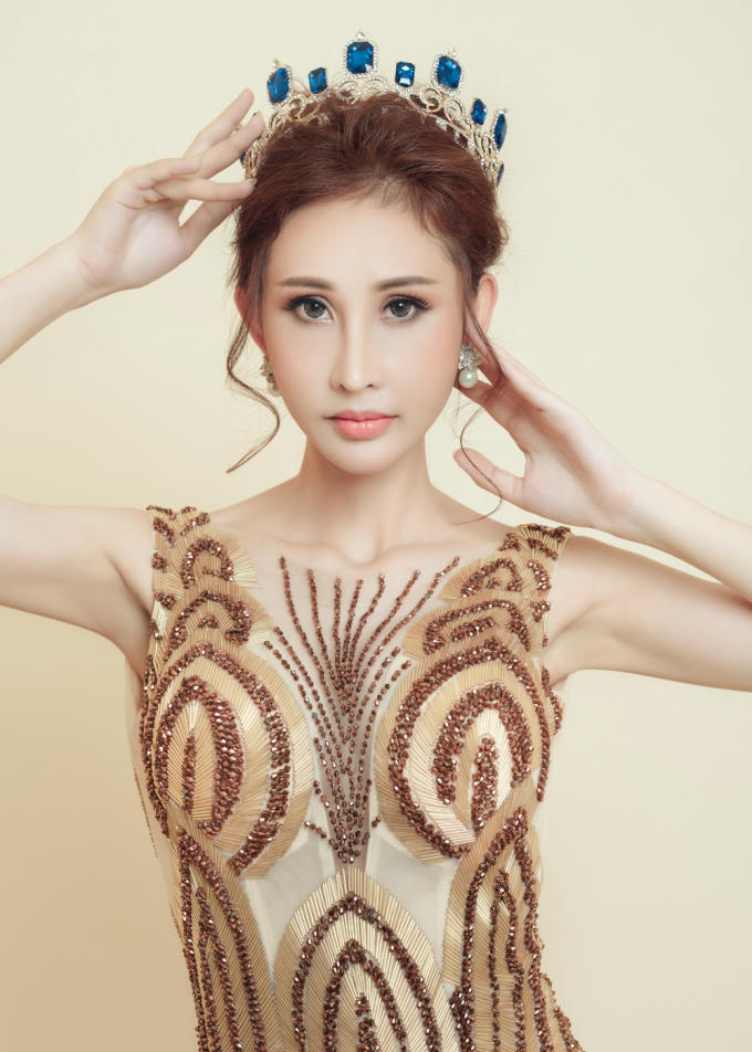 Chi Nguyễn cũng tin rằng như mọi thí sinh khi đến với cuộc thi nhan sắc, vương miện là ước mơ và mục đích mà bất kỳ cô gái nào cũng muốn giành được.