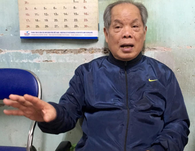 Tác giả Bùi Hiền trải lòng về đề án cải tiến chữ quốc ngữ của mình. Ảnh: Đỗ Quyên