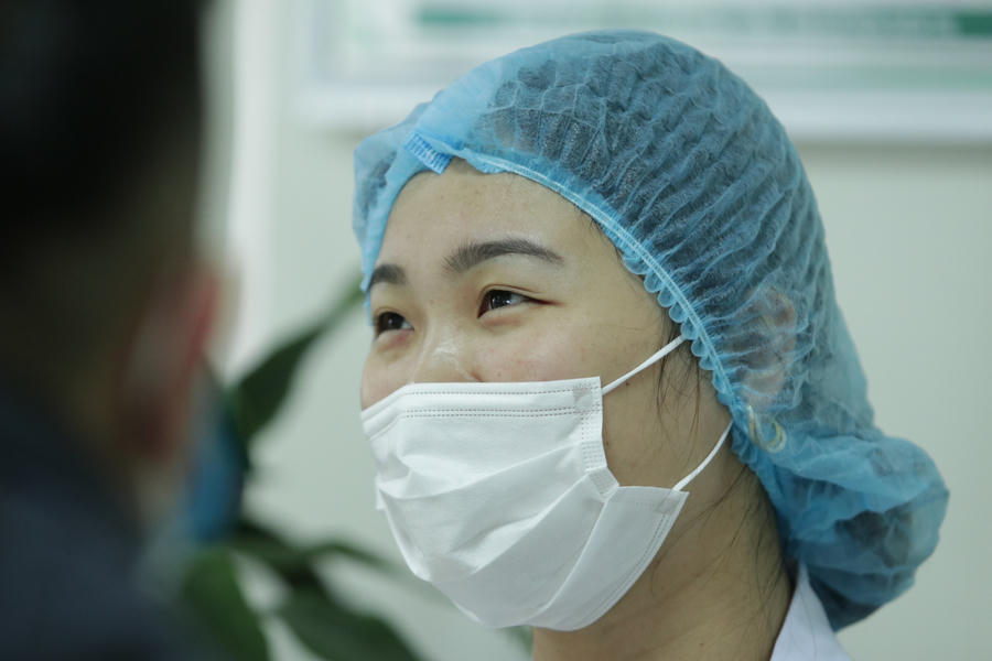 Nỗi niềm “ngày đoàn tụ” của chiến binh áo trắng trên tuyến đầu chống dịch - 3