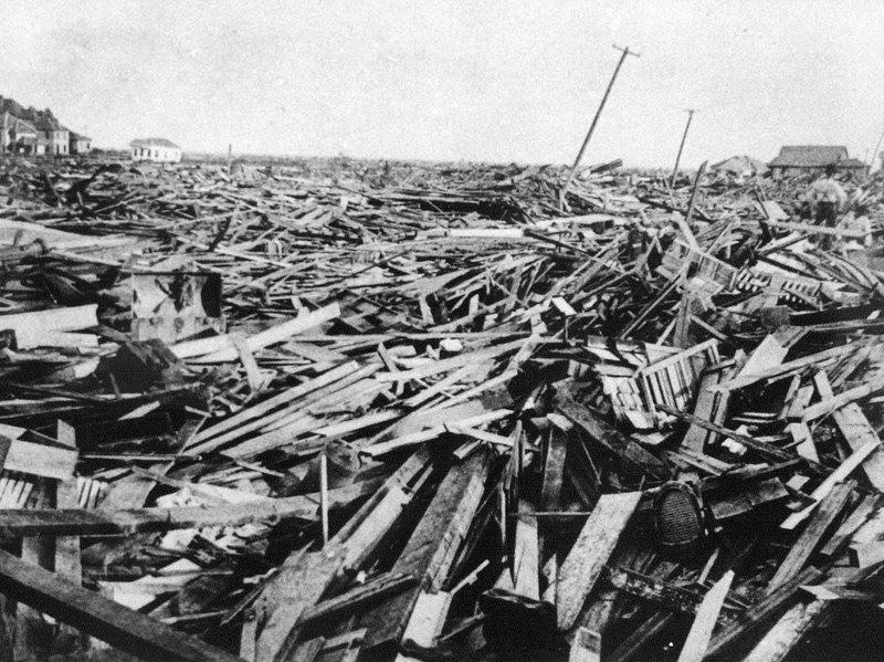 Phần lớn của thành phố Galveston, Texas đã biến thành đống đổ nát vào tháng 9/1900.