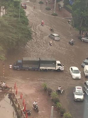 Phố Duy Tân, Hà Nội