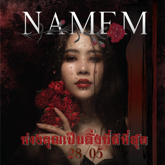 Nam Em và ekip cũng chính thức tung poster chính thức cho sản phẩm mới, bất ngờ dòng chữ tiếng Thái cùng thời điểm 28/5 gợi nhiều sự tò mò. 