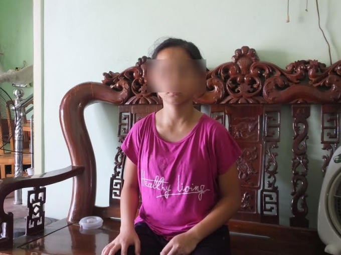 Cháu L. mang bụng bầu ở tháng thứ 6.