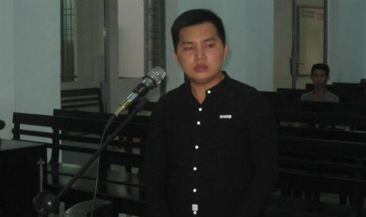 Bị cáo Lê Thành Huy tại phiên tòa.