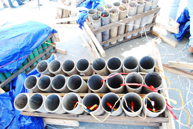Các ống pháo được đánh số ký tự chính xác để bố trí đúng thứ tự pháo được mang từ Ba Lan sang.