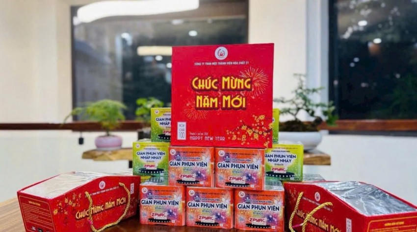 Một số loại pháo hoa do Bộ Quốc phòng sản xuất.