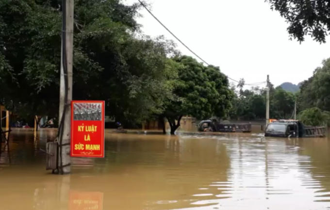 Thanh H&oacute;a: 700 phạm nh&acirc;n bị c&ocirc; lập do nước lũ