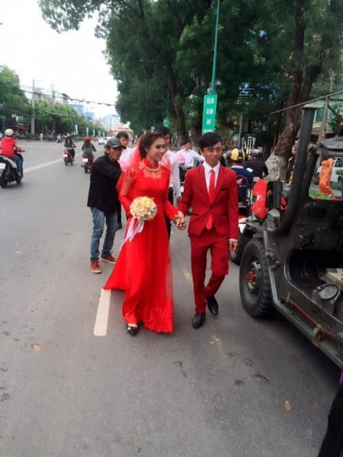 Hai nhân vật chính, Cô dâu Thúy Hằng và chú rể Thành Luân.