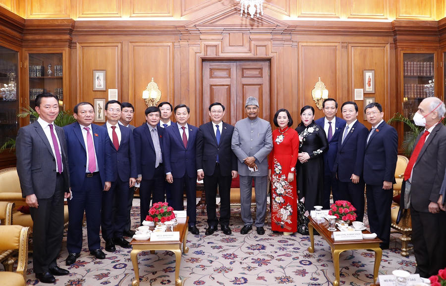Ngày 19/12, Chủ tịch Quốc hội Vương Đình Huệ đã hội kiến với Tổng thống Ấn Độ Ram Nath Kovind.
