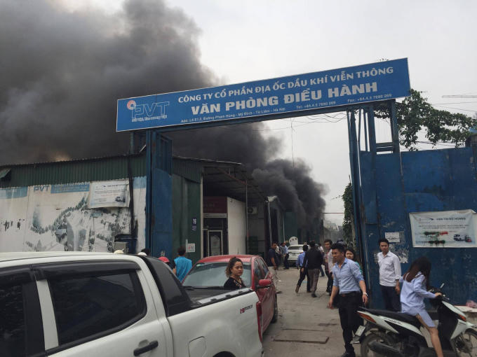 Khu vực này chủ yếu là nhà xưởng.