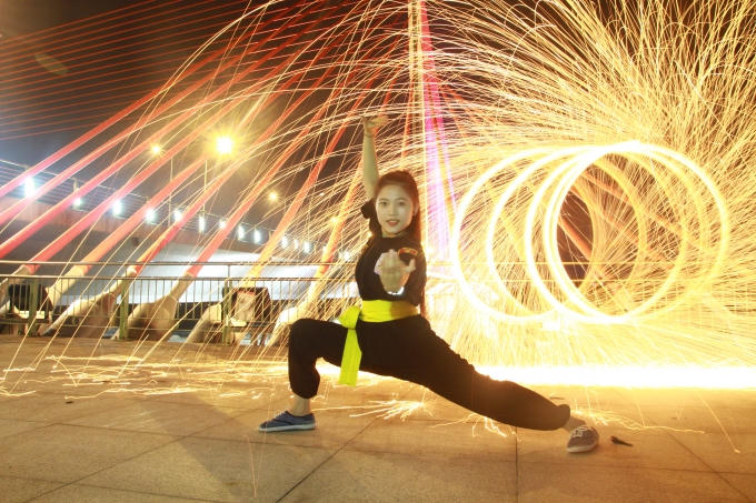 Điều ít biết về cô gái