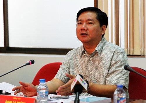 Bí thư Đinh La Thăng.