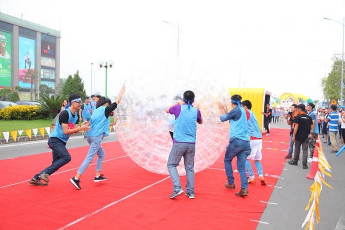 Game liên hoàn - nội dung thi đấu tập thể sôi động, gay cấn và tràn đầy cảm xúc tại “Ngày hội vui khoẻ Vinhomes”