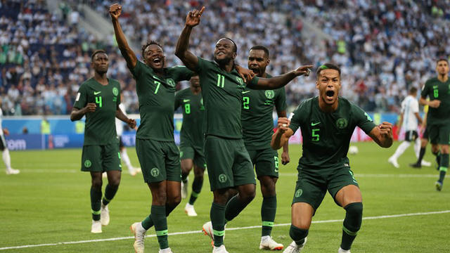 Niềm vui của các cầu thủ NIgeria