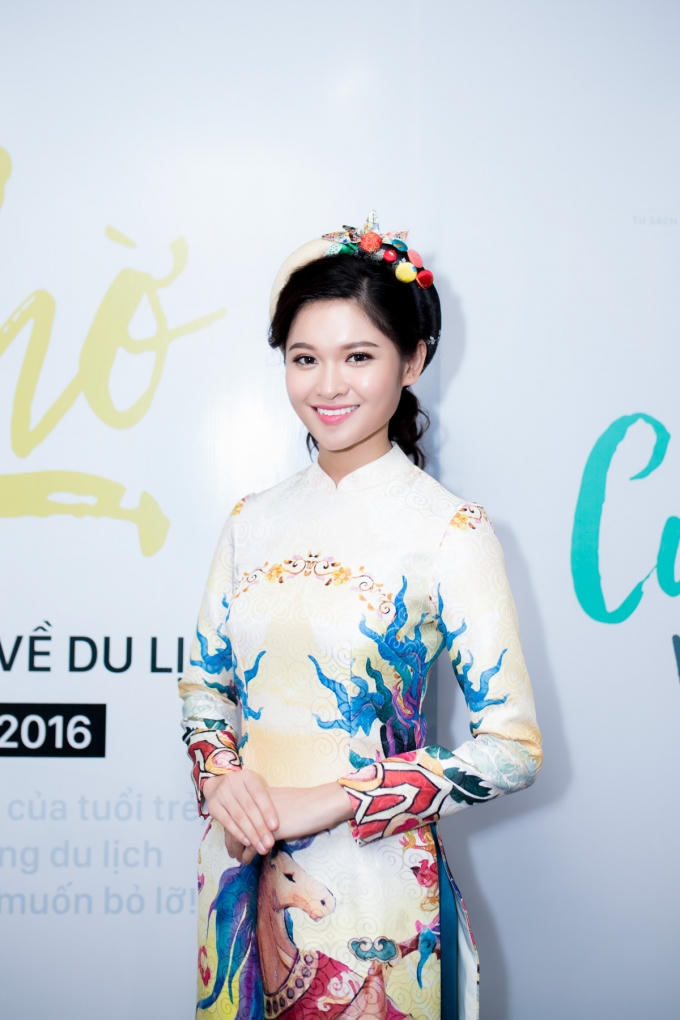 Á hậu Thùy Dung đích thực là