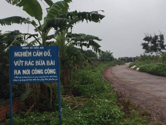 Biển báo cấm đố rác thải “Bắt được bị phạt 5 triệu đồng”