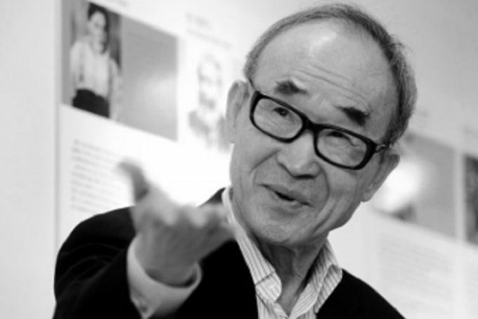 Nhà thơ Ko Un bị xóa mờ một phần sự nghiệp thơ ca vì lời tố quấy rối.