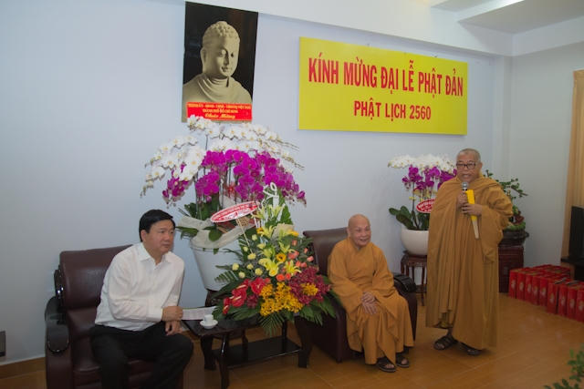 Hòa thượng Thích Giác Toàn phát biểu.