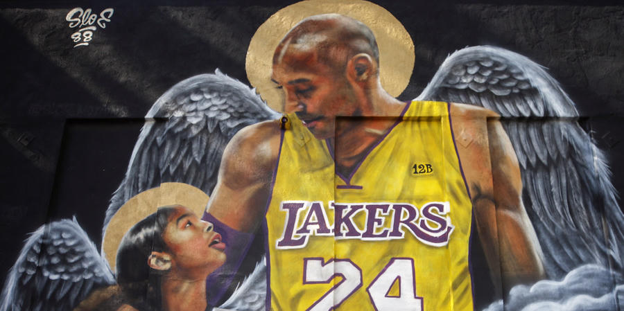 Đối với riêng làng bóng rổ, thông tin Kobe Bryant ra đi thực sự là tổn thất không thể nào bù đắp. Anh là một trong những vận động viên bóng rổ vĩ đại nhất trong lịch sử khi có tới 18 lần được chọn vào đội All-Star (trong 20 mùa giải sự nghiệp). Kobe Bryant cũng được lưu danh vào ngôi đền huyền thoại của NBA.