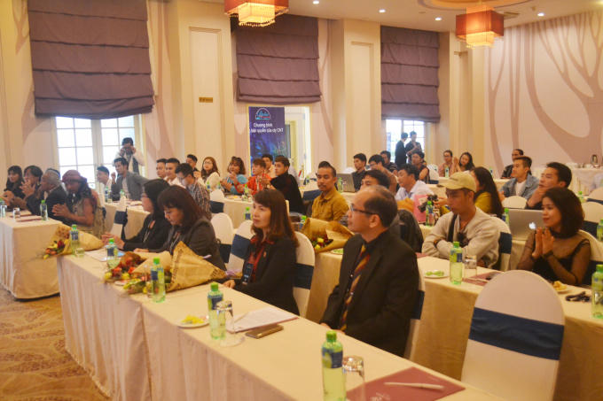 Quang cảnh buổi họp báo.
