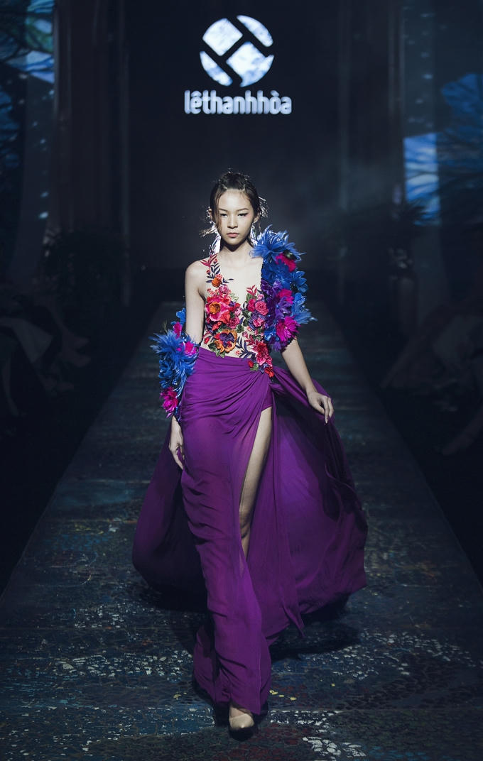 Quán quân The Face 2016 Phí Phương Anh.