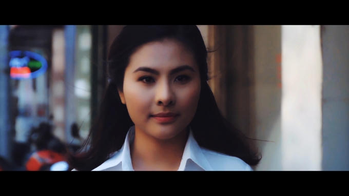 V&acirc;n Trang v&agrave; Tim h&ocirc;n nhau 5 tiếng khi quay phim kinh dị 'O&aacute;n'