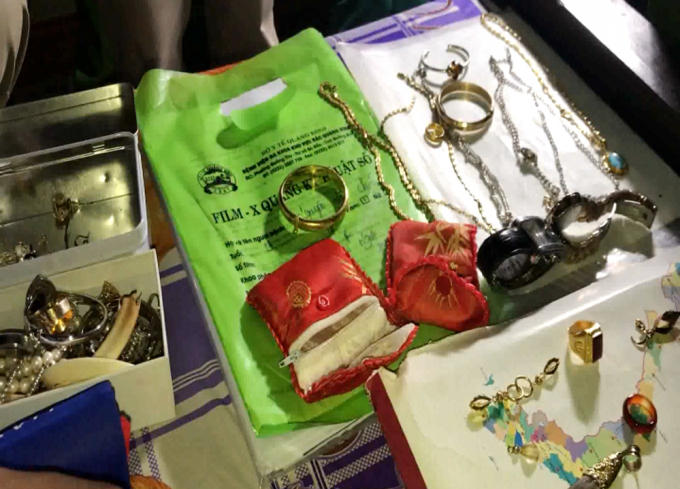 Toàn bộ số tang vật thu giữ được.