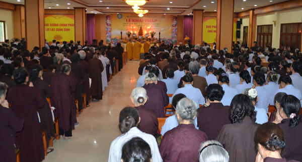 Toàn cảnh buổi lễ Khai pháp.