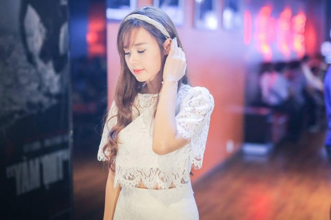 Midu ng&agrave;y c&agrave;ng mạnh mẽ v&agrave; ki&ecirc;n cường hơn sau những biến cố trong chuyện t&igrave;nh cảm.