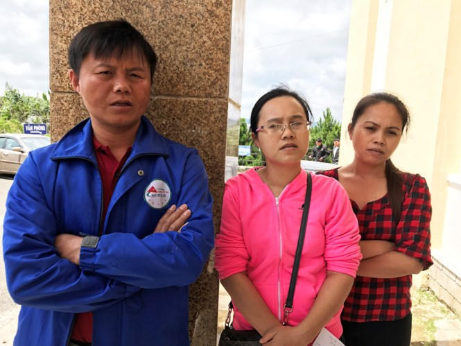 Người thân của chị Hải cho rằng bé sơ sinh tử vong do sự tắc trách của các y, bác sĩ bệnh viện Đa khoa Lâm Đồng. (Ảnh: Kim Anh)