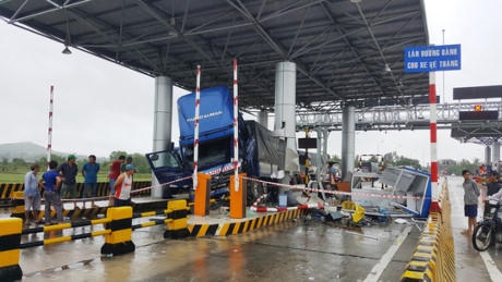 Hiện trường vụ tai nạn - ảnh: Đ.X