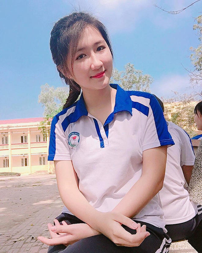 Đừng chê con gái xấu, chỉ là cô ấy chưa dậy thì thành công thôi.