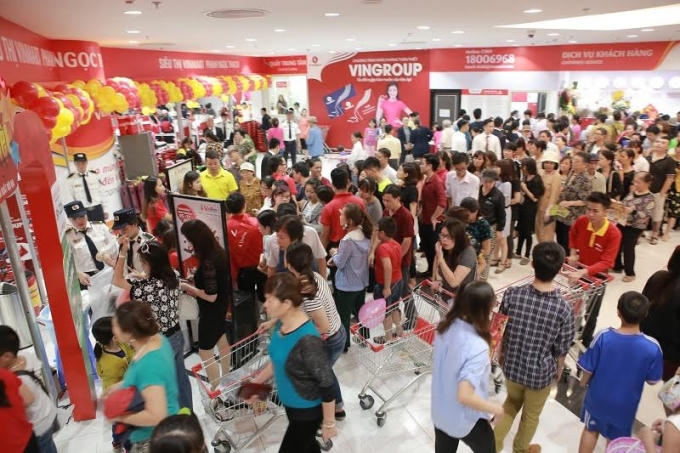 Vincom Center Phạm Ngọc Thạch triển khai chương trình siêu khuyến mãi hấp dẫn nhân dịp khai trương.