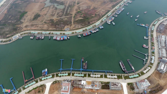 Ngày 17/5 vừa qua, Công ty Cổ phần Dịch vụ và Xây dựng Địa ốc Đất Xanh (DXG) đã có nghị quyết Hội đồng quản trị về việc thông qua hợp tác đầu tư với Công ty Cổ phần T&amp;H Hạ Long để triển khai Dự án Tuần Châu.