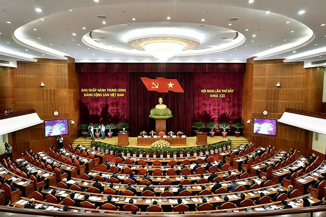 Loạt c&acirc;u hỏi về c&ocirc;ng t&aacute;c c&aacute;n bộ chờ Trung ương t&igrave;m lời giải