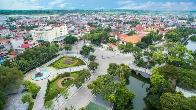 anh son tay tren cao