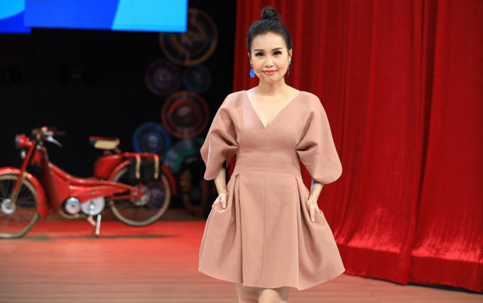 Chị Tư sẽ cùng anh Bo tìm ra những gương mặt có tài năng ca hát trong đêm chung kết “Ngôi Sao Âm Nhạc 2020”.